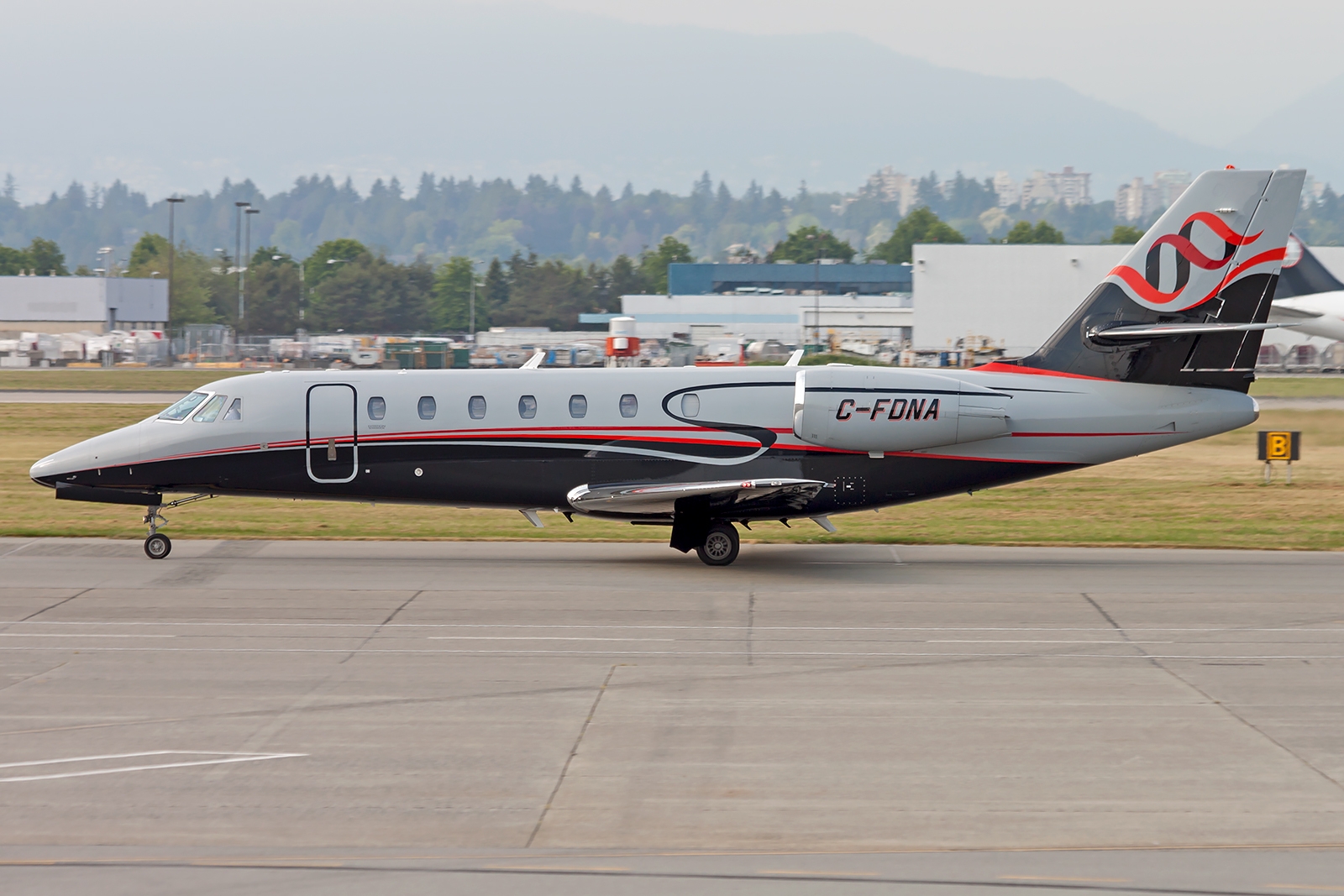 C-FDNA - Cessna 680 Citation Sovereign