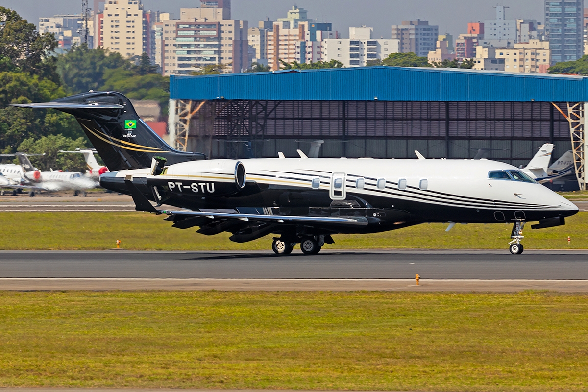 PT-STU - Bombardier BD-100-1A10 Challenger 300