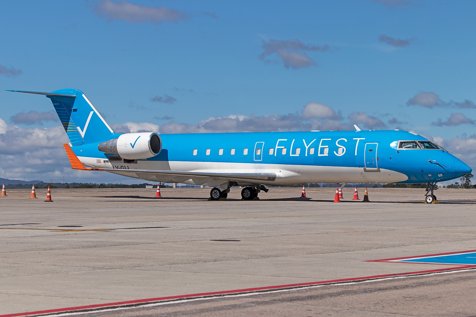 LV-GIJ - Bombardier CRJ-200