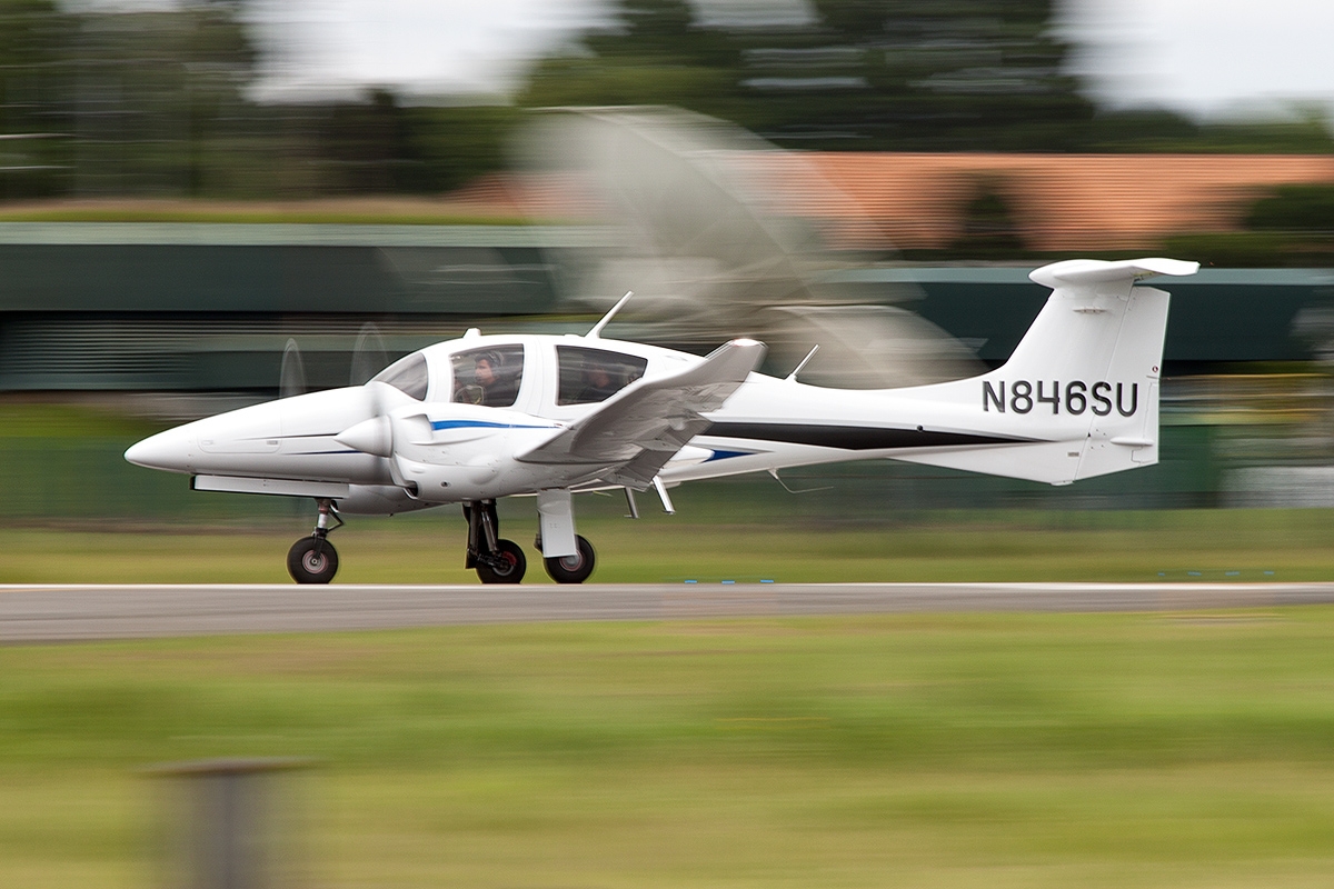 N846SU - Diamond Aircraft DA-62