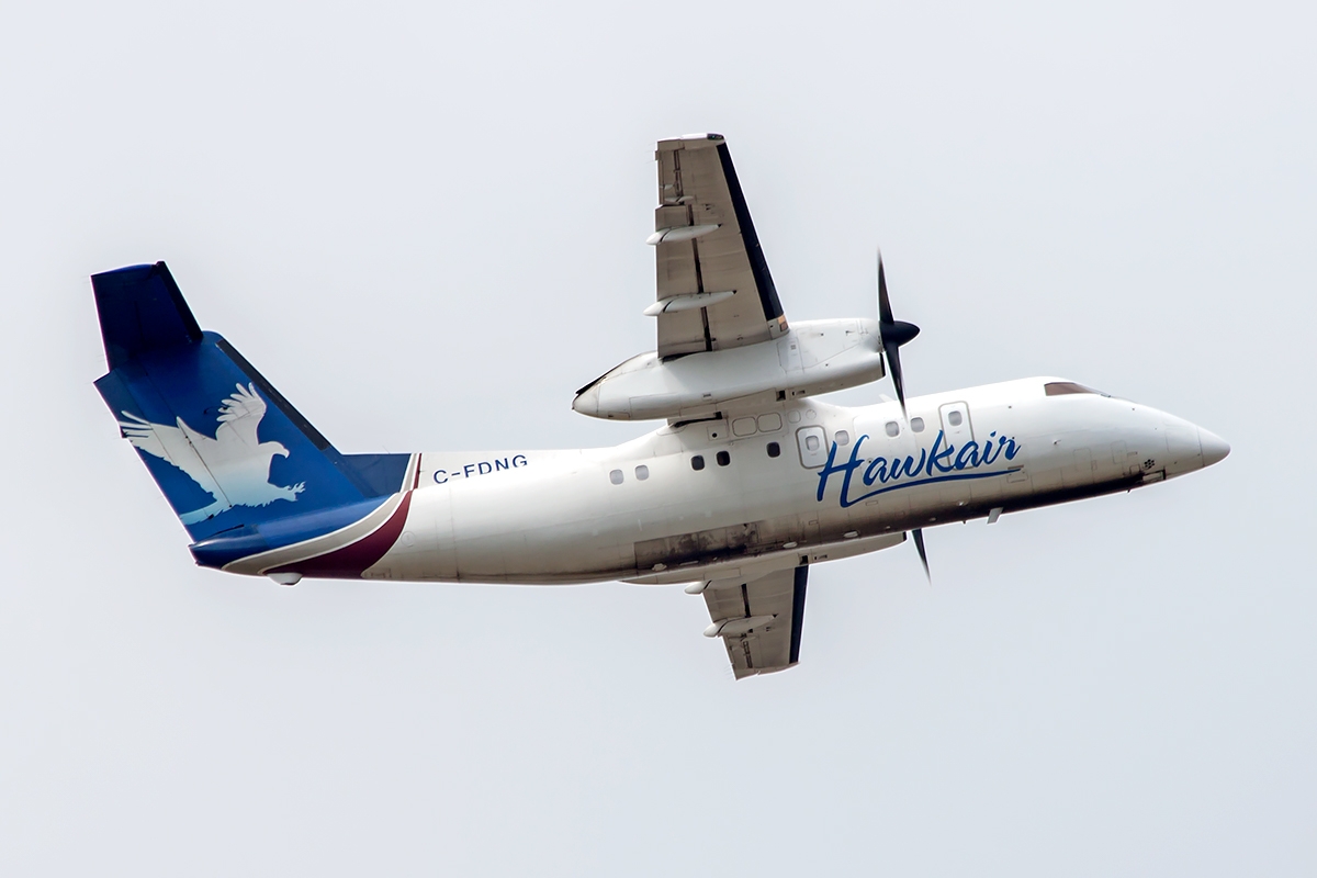 C-FDNG - Bombardier Dash 8-100