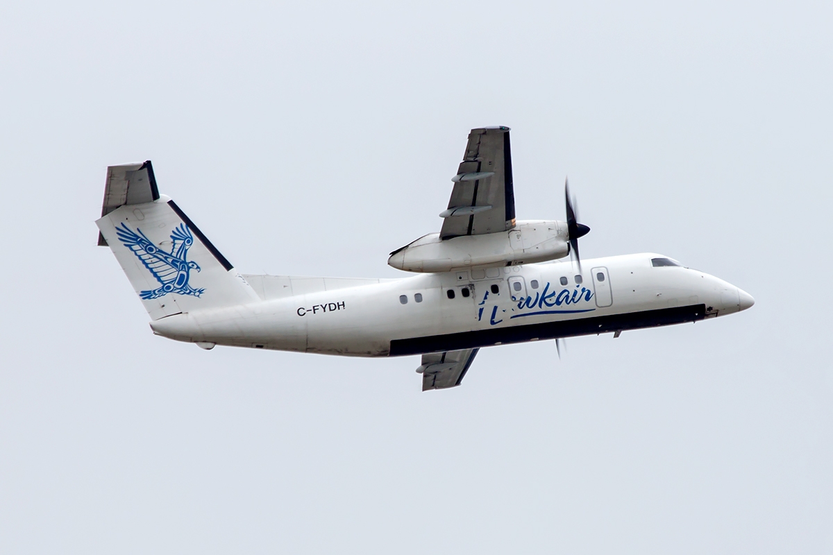 C-FYDH - Bombardier Dash 8-100