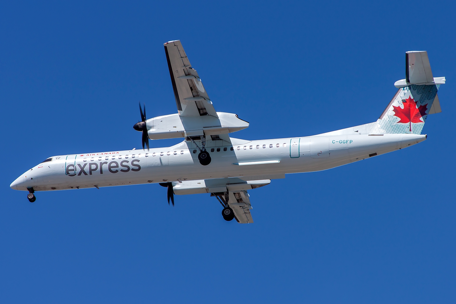 C-GGFP - Bombardier Dash 8-Q400