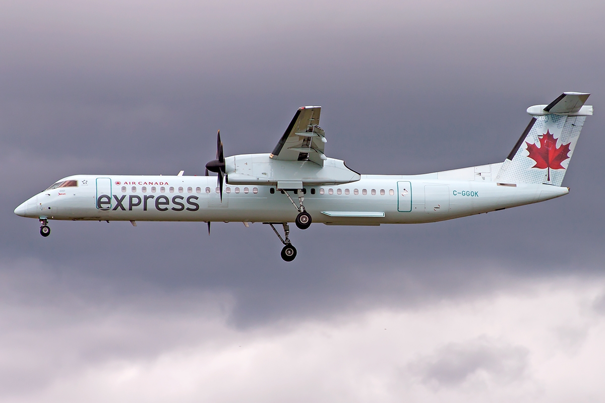 C-GGOK - Bombardier Dash 8-Q400