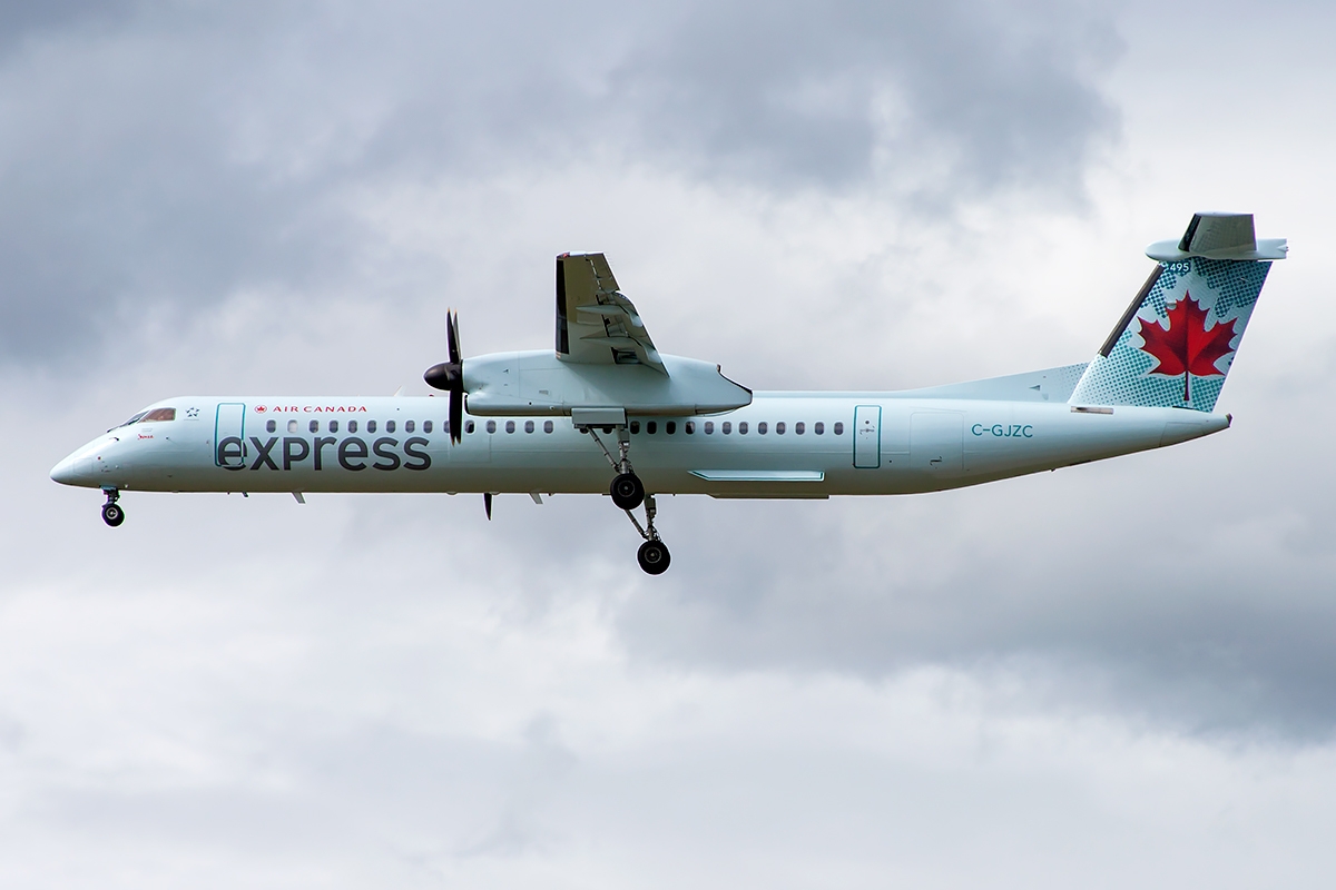 C-GJZC - Bombardier Dash 8-Q400