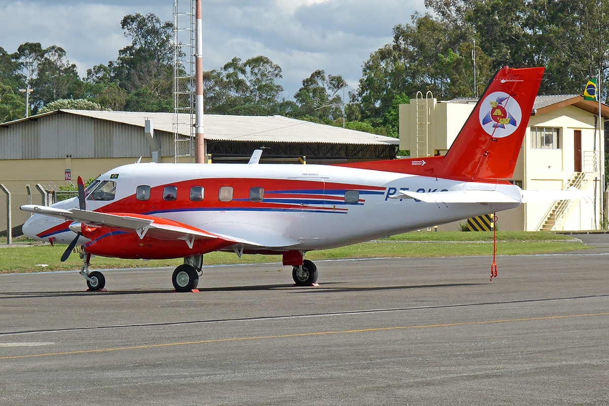 PT-GKQ - Embraer EMB-110 Bandeirante