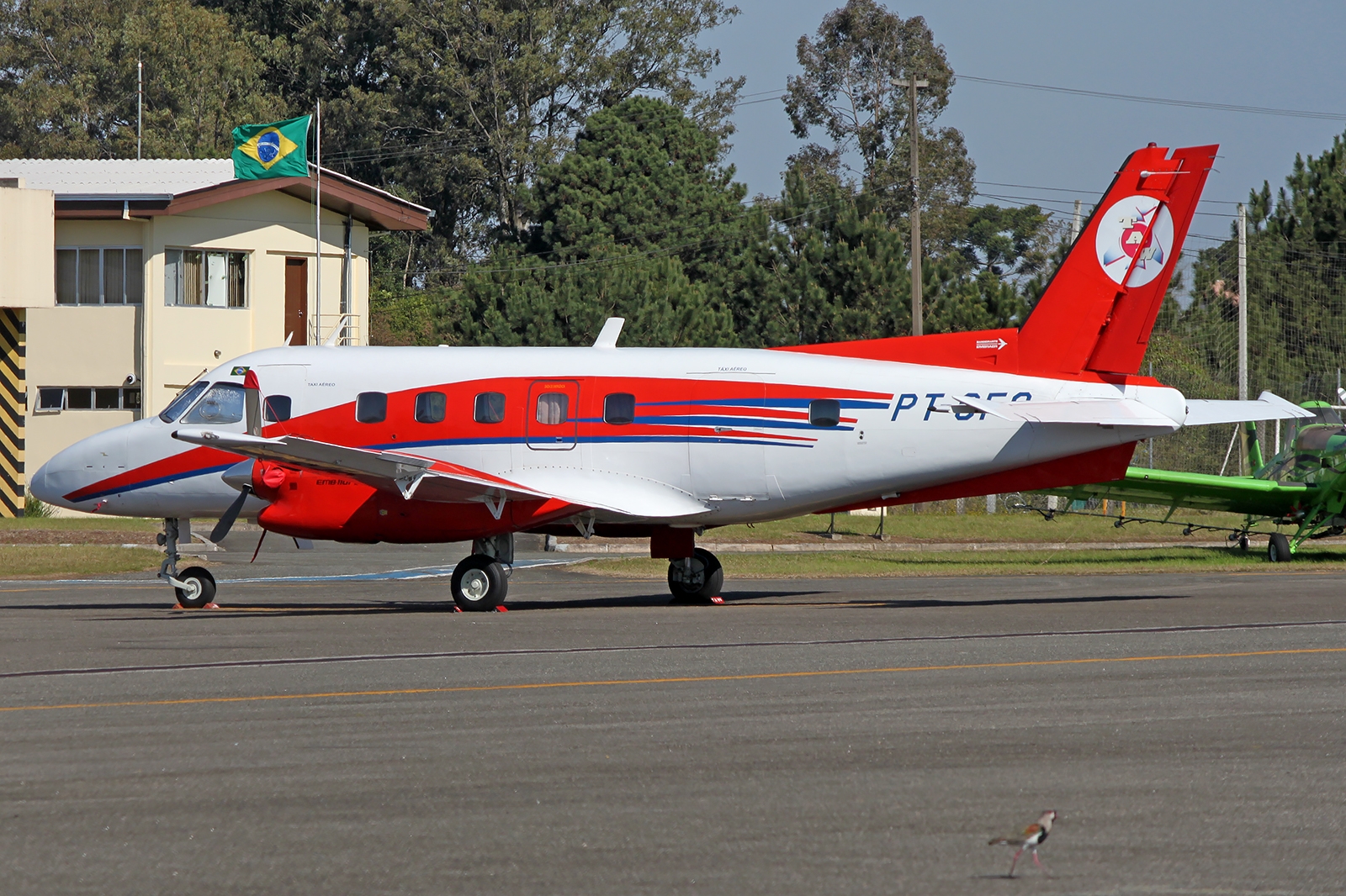 PT-SFS - Embraer EMB-110 Bandeirante