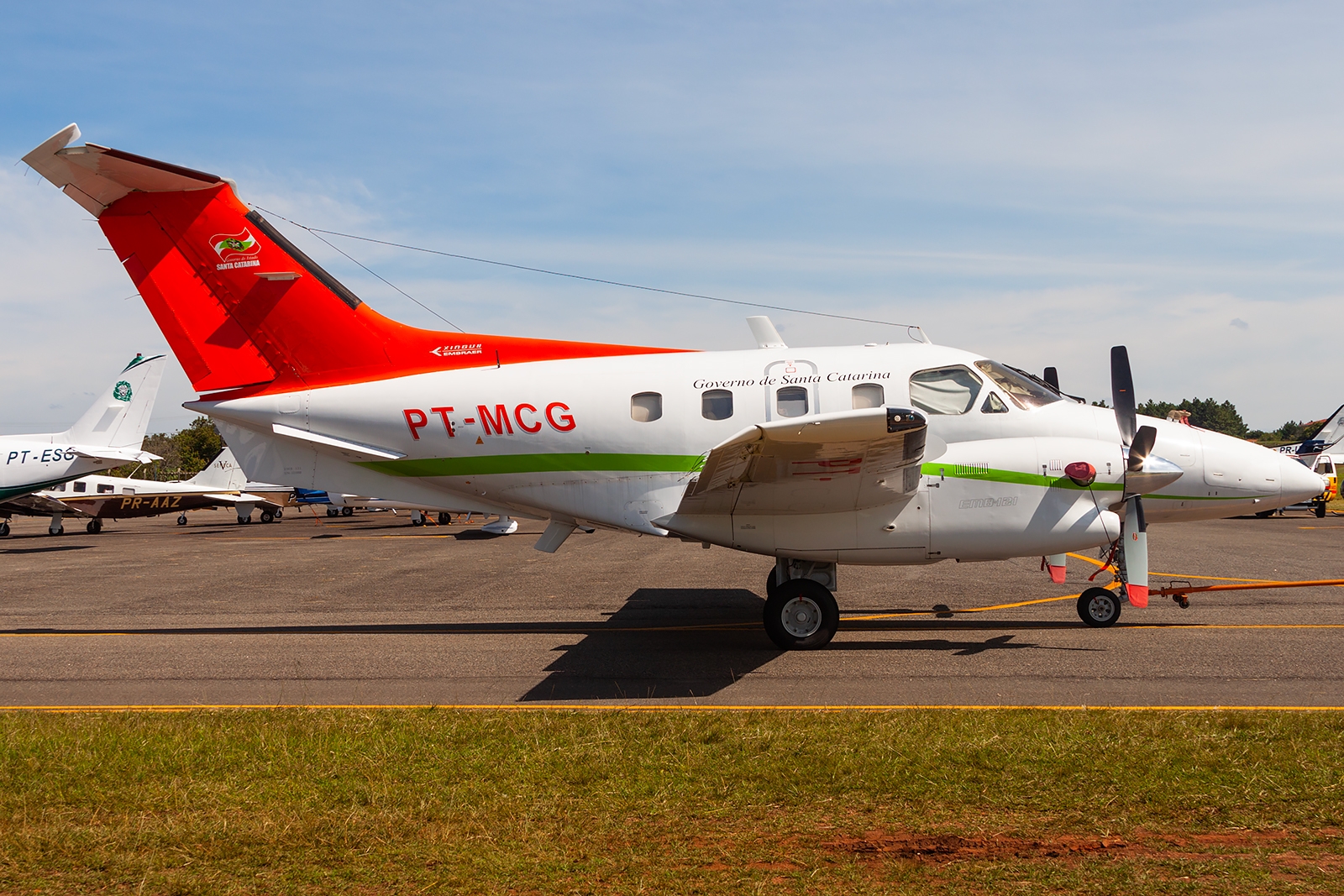 PT-MCG - Embraer EMB-121 Xingú