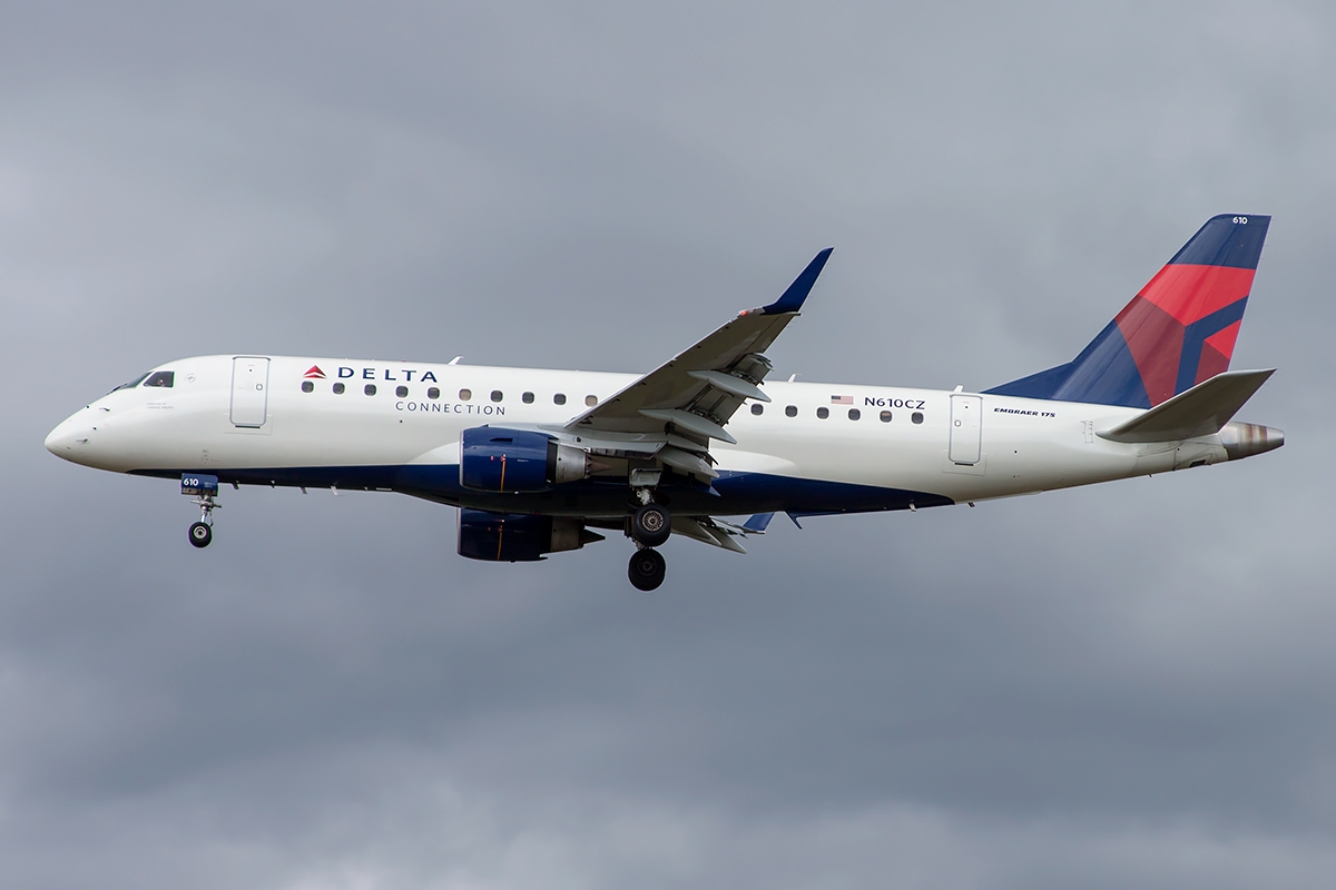 N610CZ - Embraer 170-200