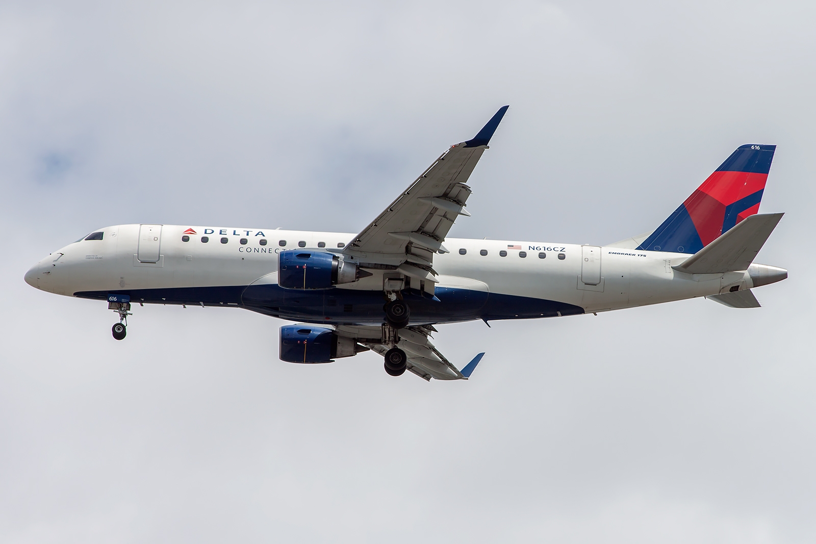 N616CZ - Embraer 170-200