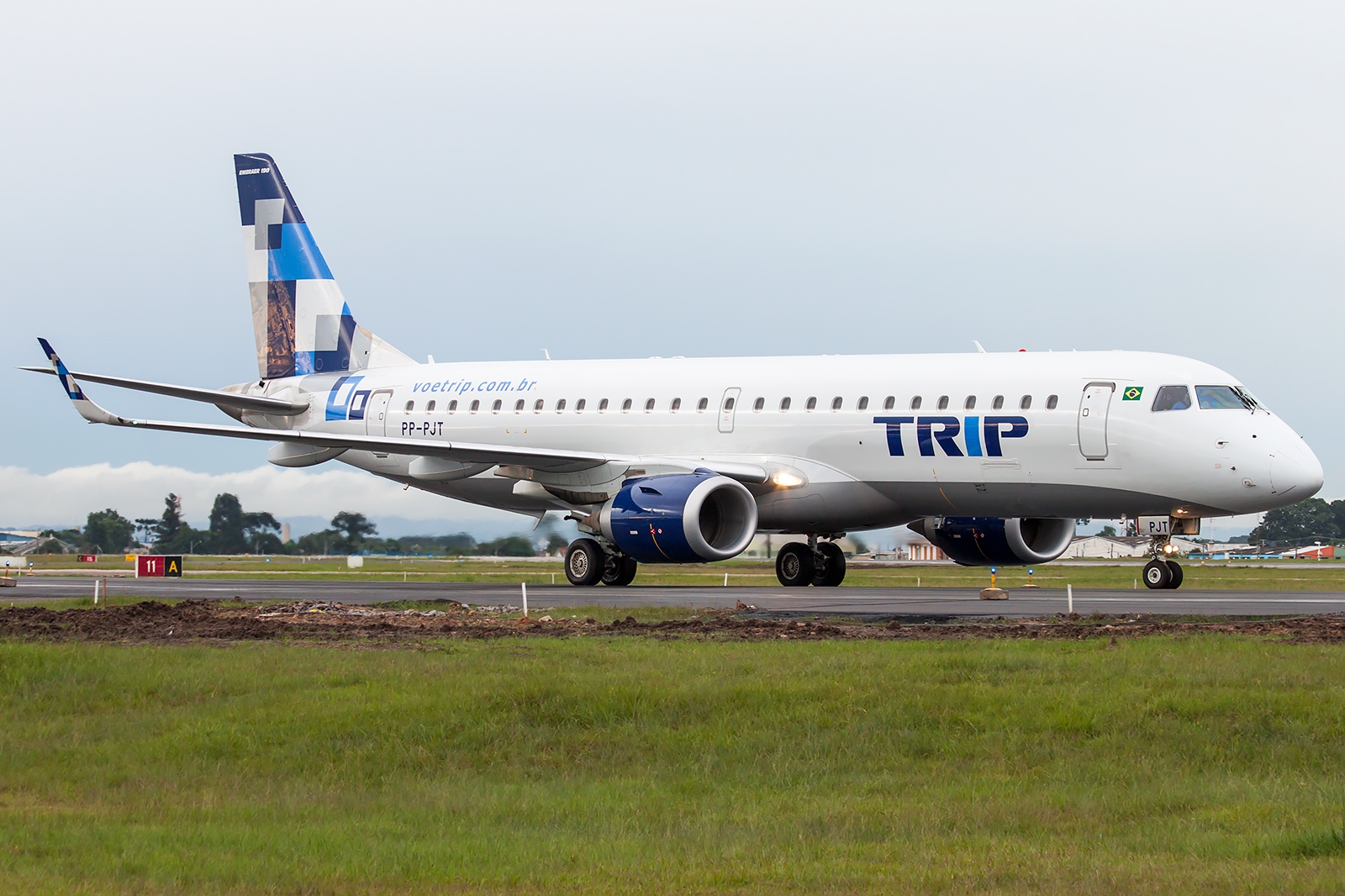 PP-PJT - Embraer 190-100LR