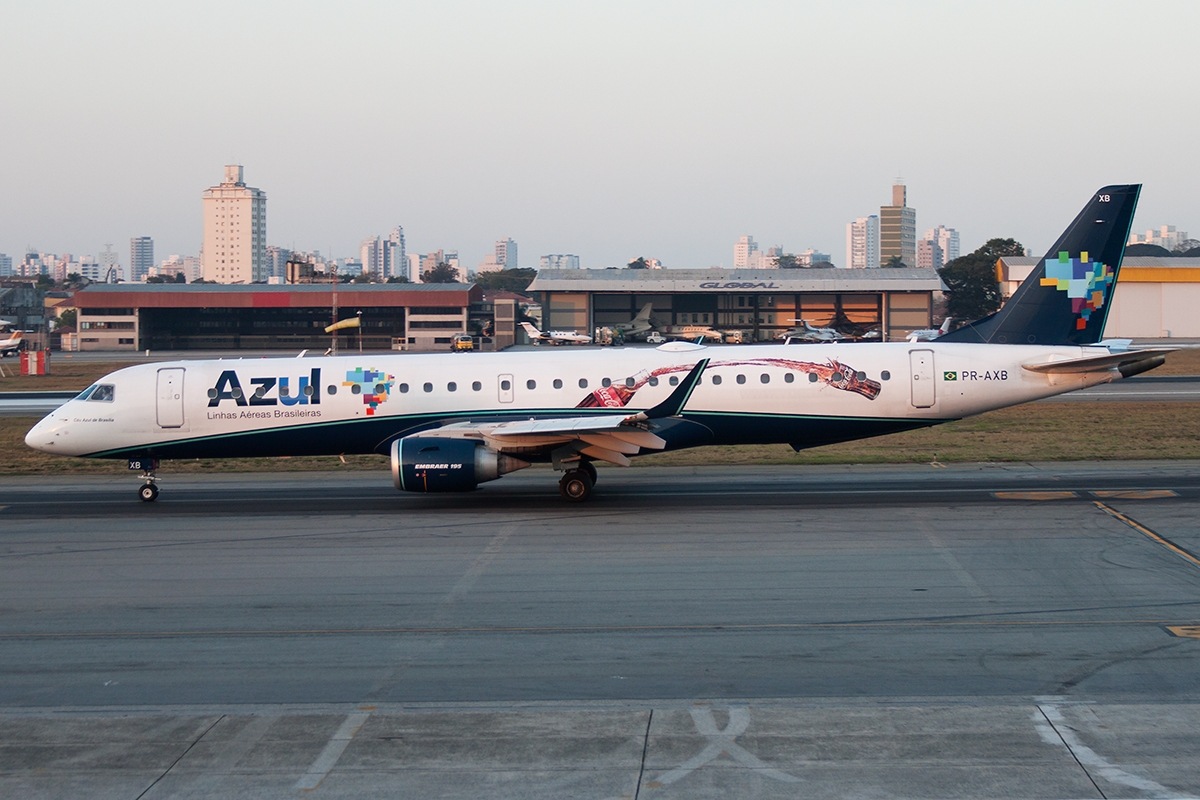 PR-AXB - Embraer 190-200