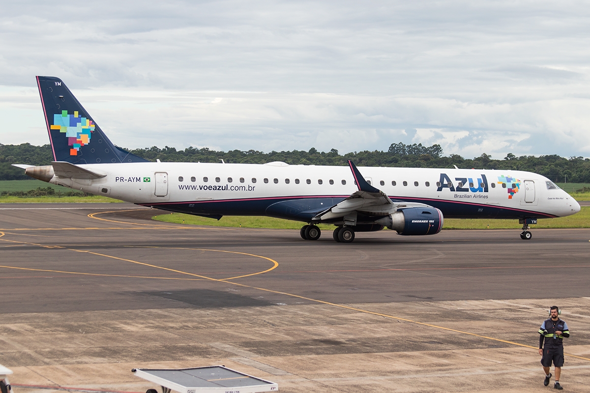 PR-AYM - Embraer 190-200