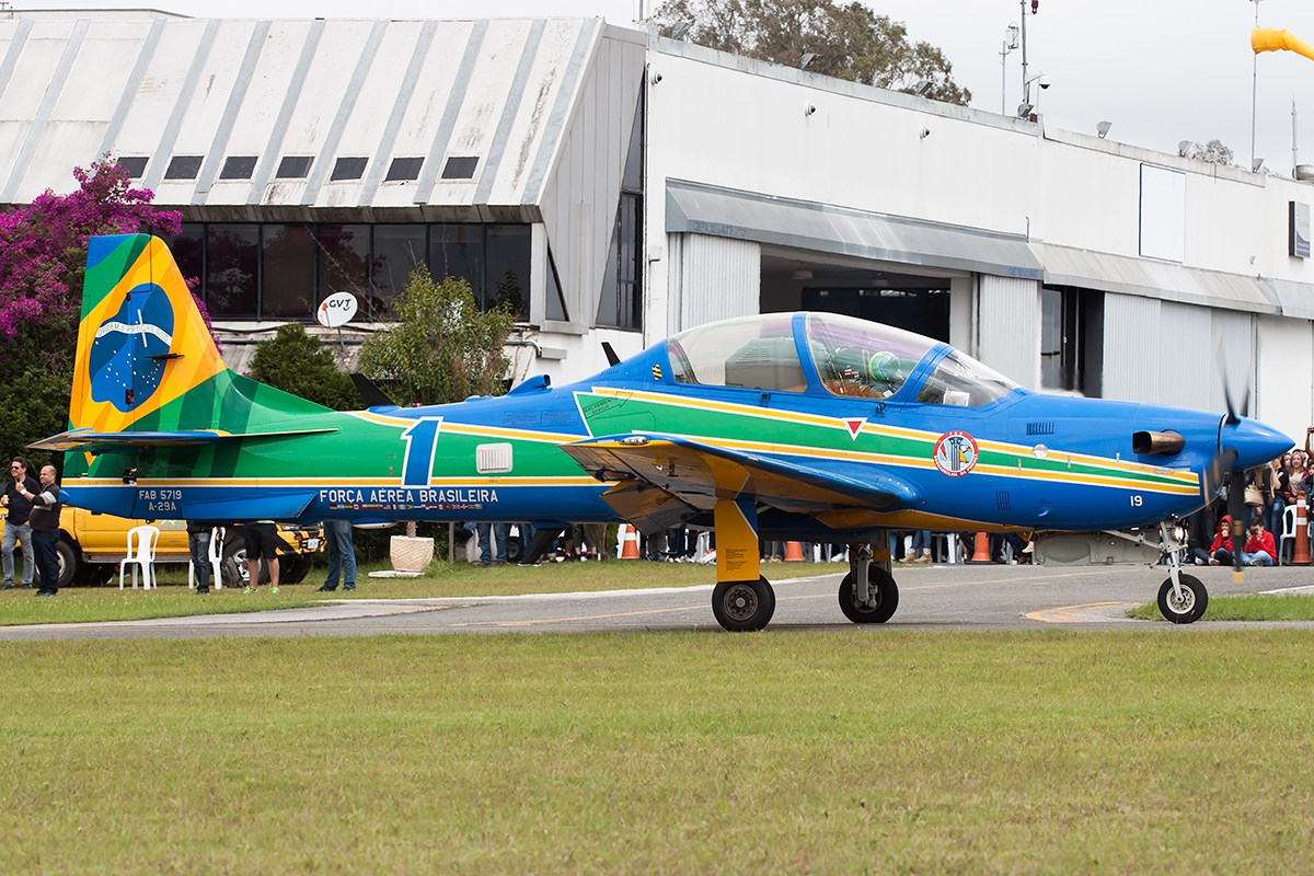 FAB5719 - Embraer A-29 Super Tucano