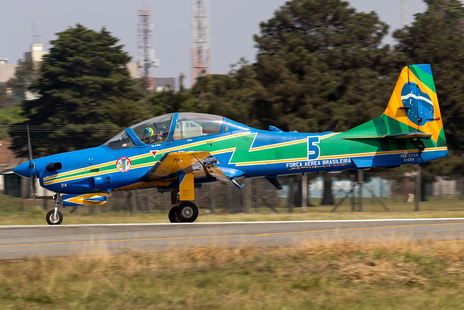 FAB5724 - Embraer A-29 Super Tucano