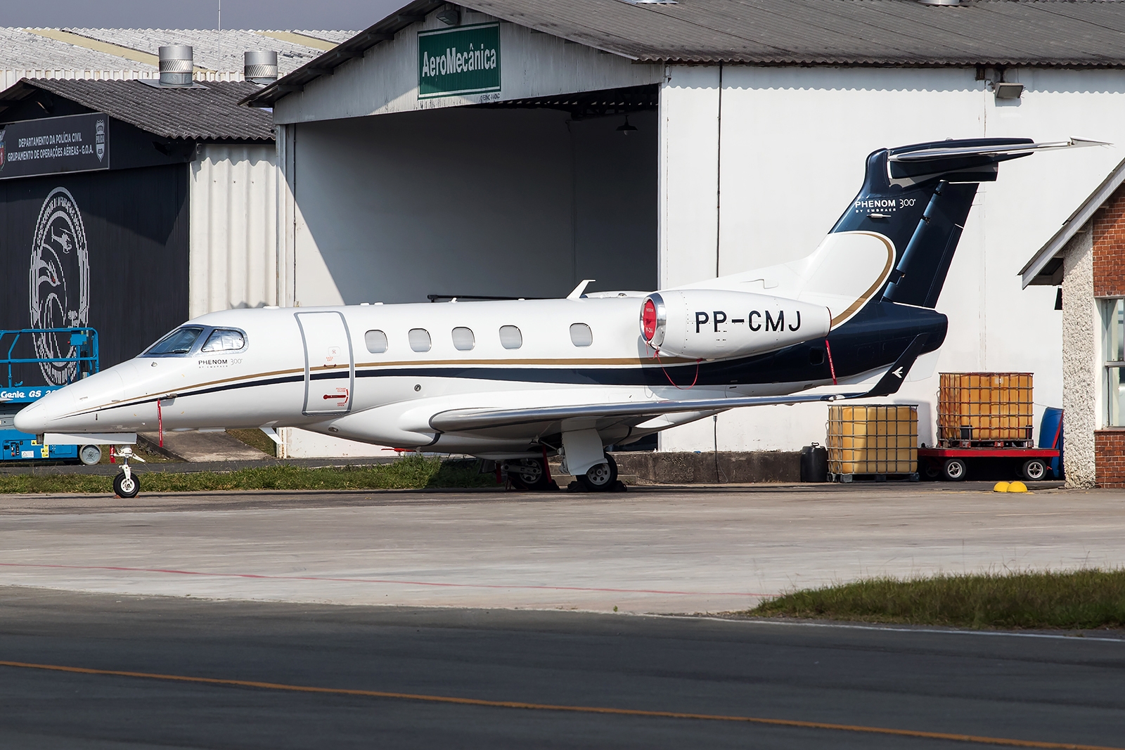 PP-CMJ - Embraer EMB-505 Phenom 300