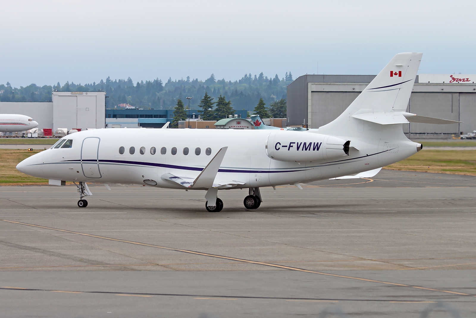 C-FVMW - Dassault Falcon 2000LX