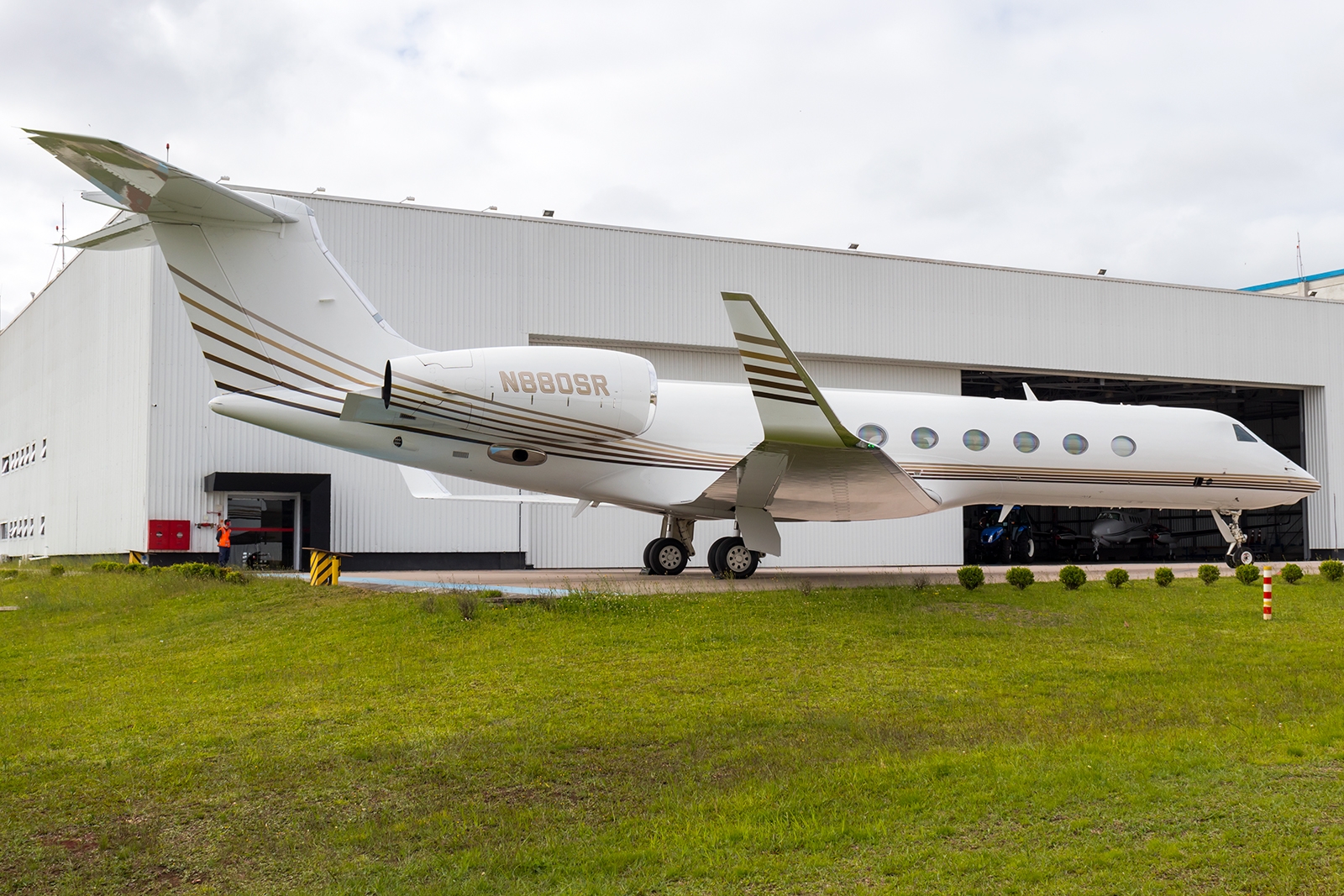 N880SR - Gulfstream G550