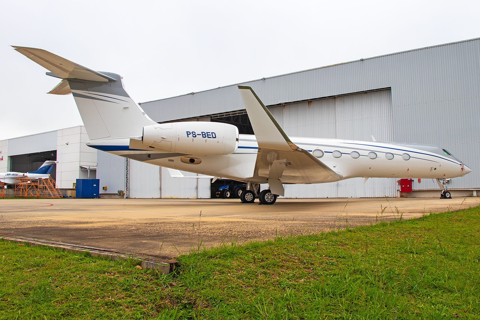 PS-BED - Gulfstream G550