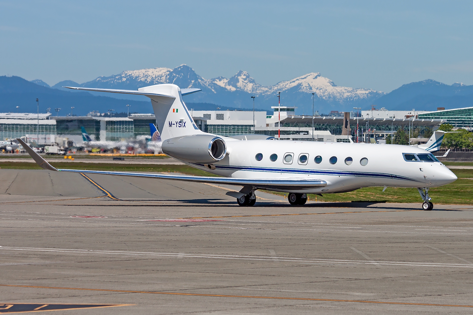 M-YSIX - Gulfstream G650