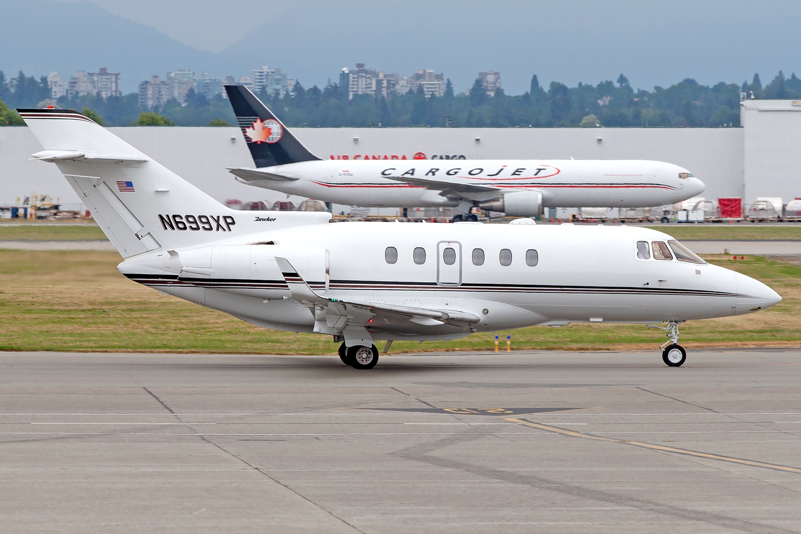 N699XP - Raytheon Hawker 800XP