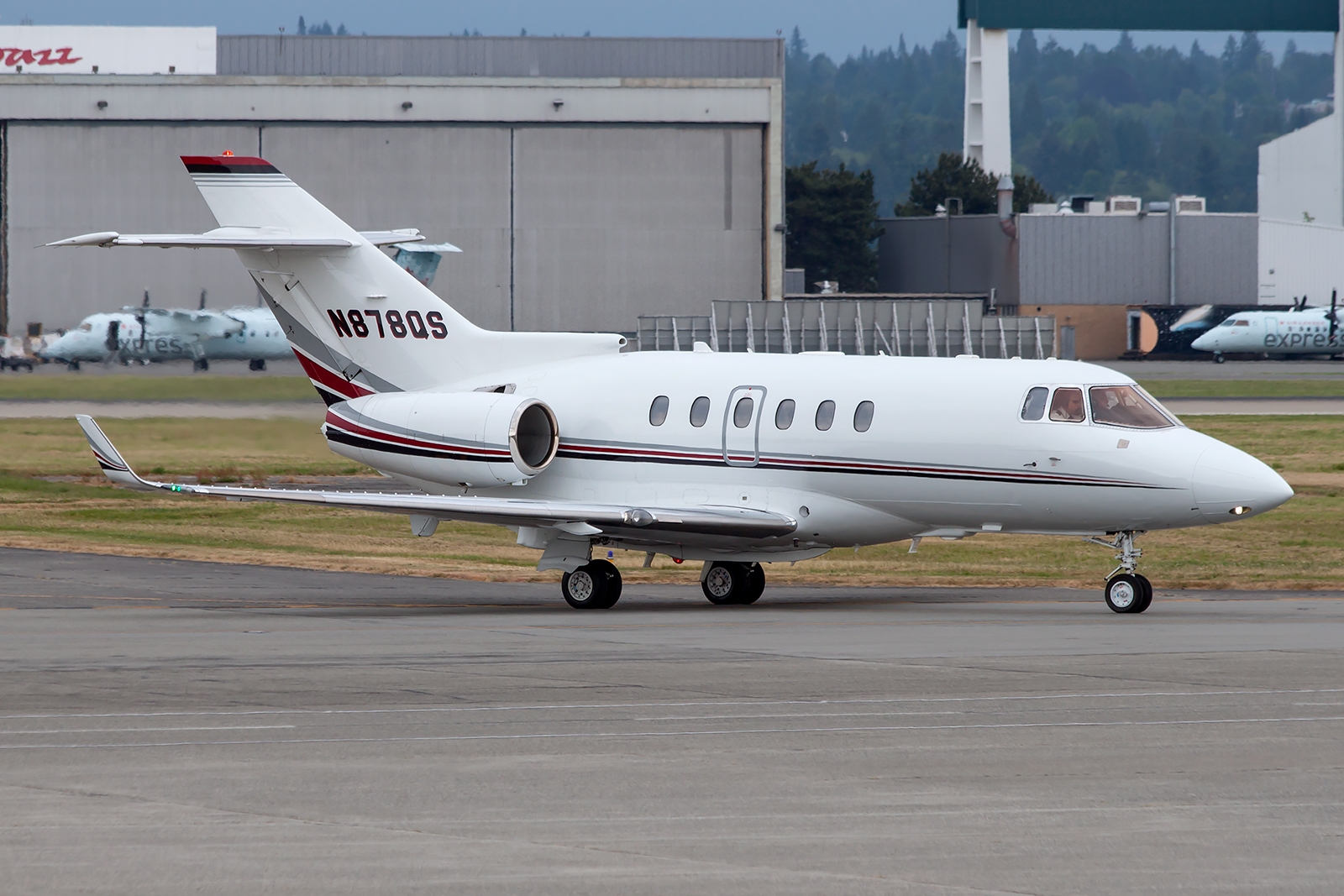 N878QS - Hawker Beechcraft 900XP