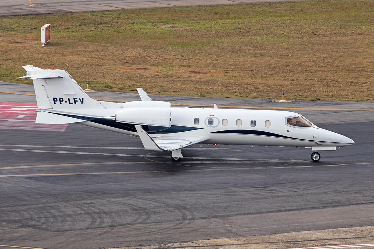 PP-LFV - Bombardier Learjet 31A