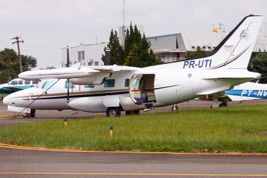 PR-UTI - Mitsubishi MU-2B-36A