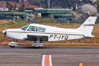 PT-IYQ - Piper PA-28-140 Cherokee F