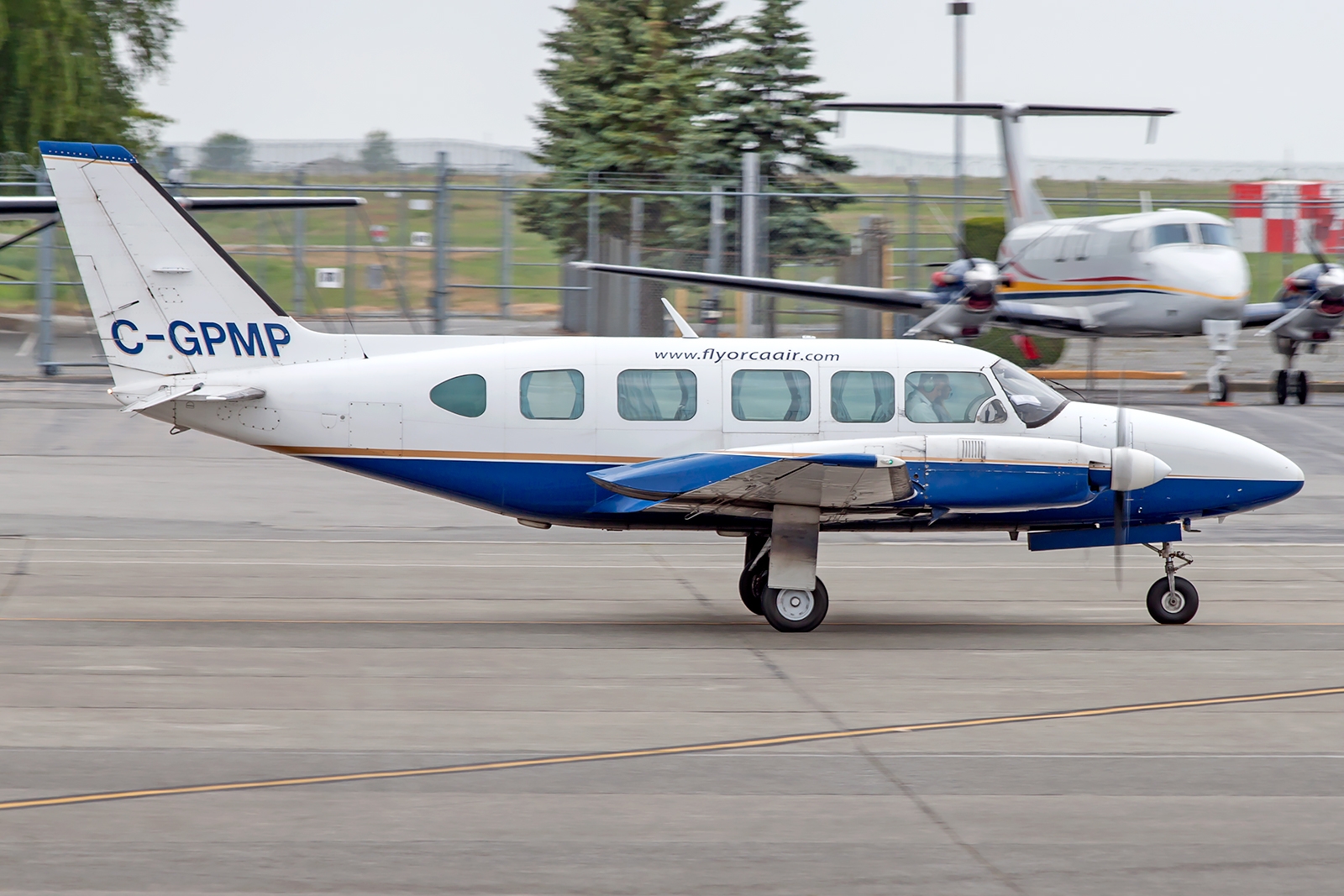 C-GPMP - Piper PA-31-350 Navajo Chieftain