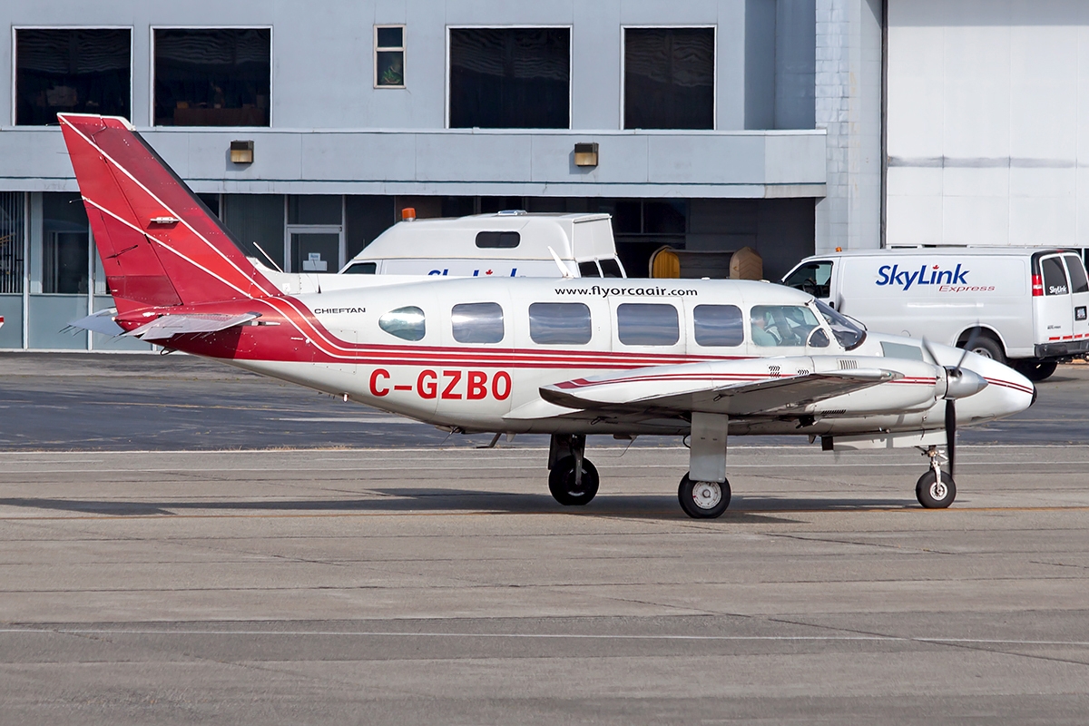 C-GZBO - Piper PA-31-350 Navajo Chieftain