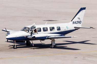 N42HD - Piper PA-31-350 Navajo Chieftain