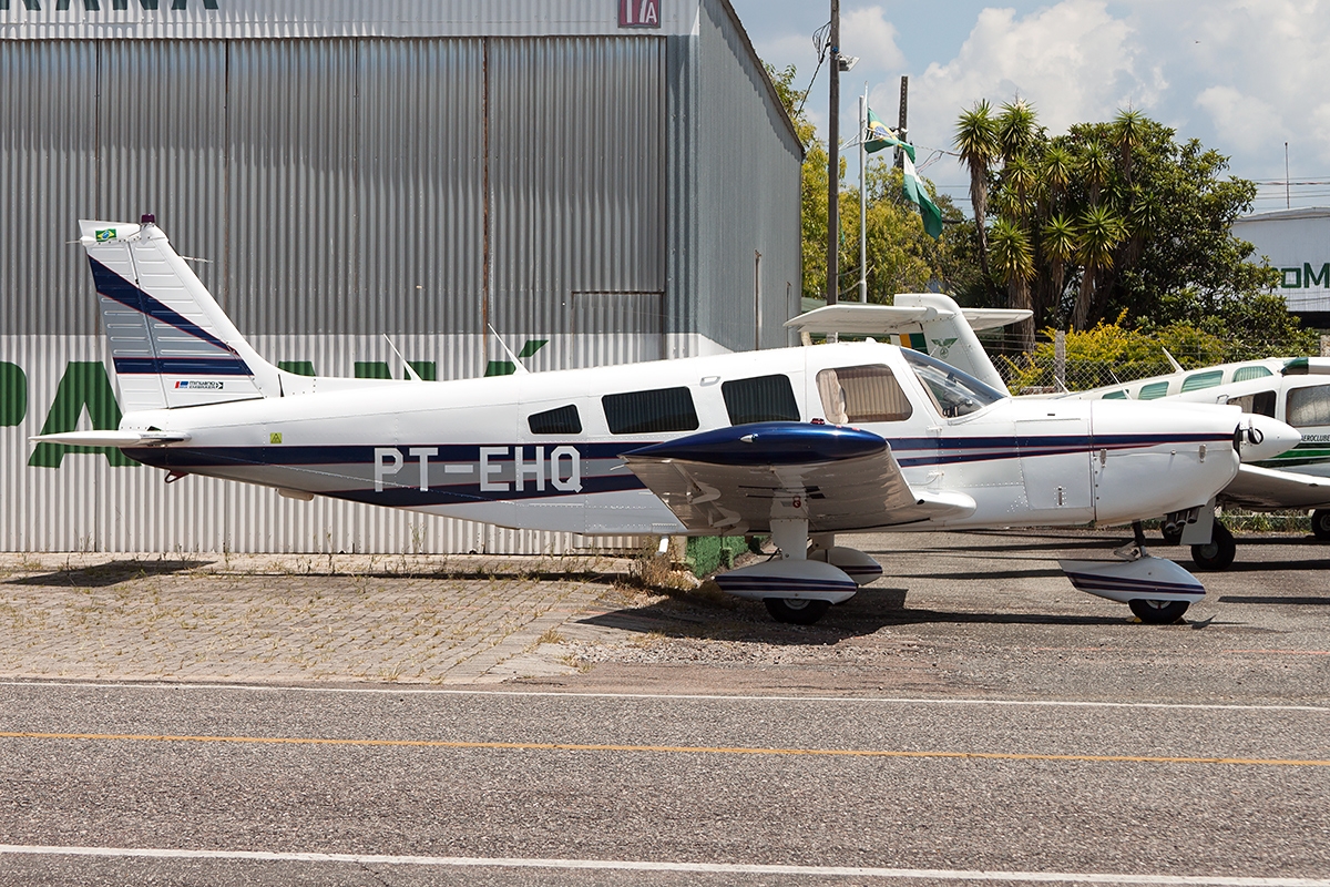 PT-EHQ - Embraer EMB-720 Minuano