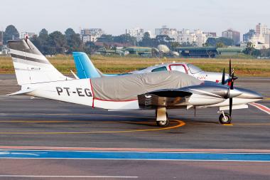 PT-EGT - Piper PA-34-200 Seneca II