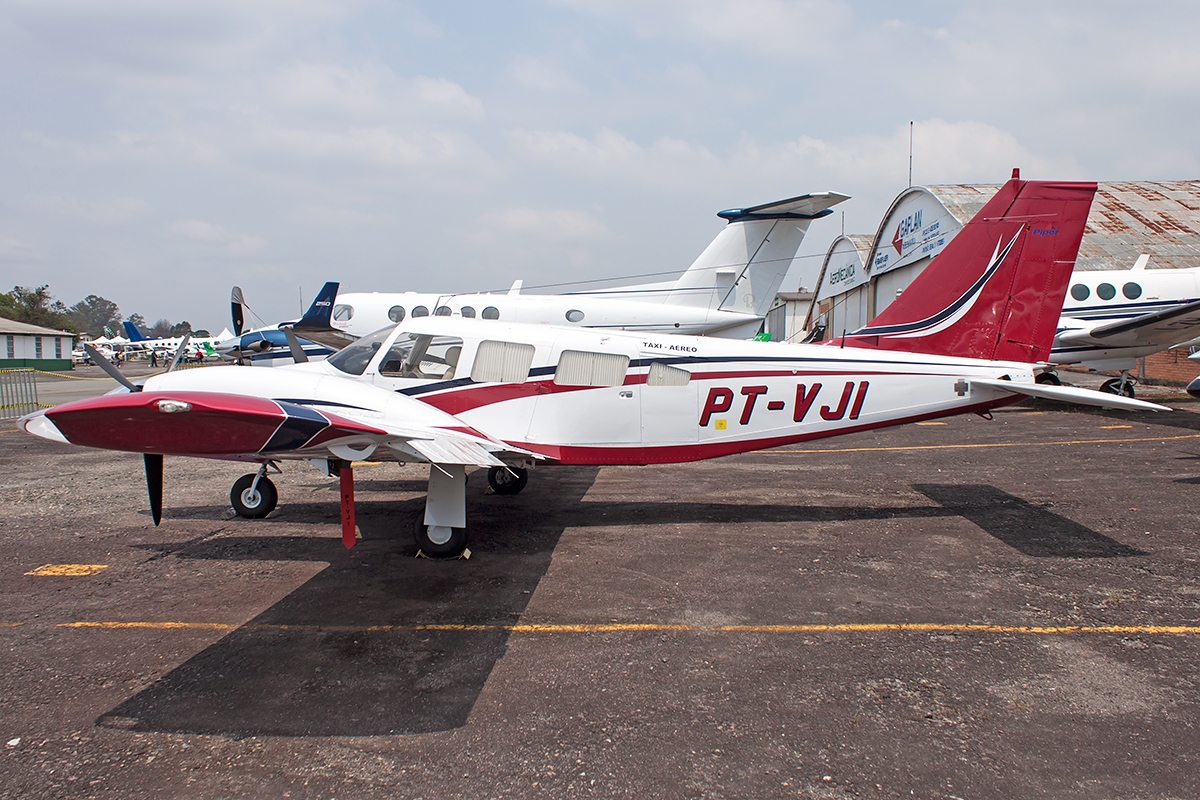 PT-VJI - Embraer EMB-810D Seneca III