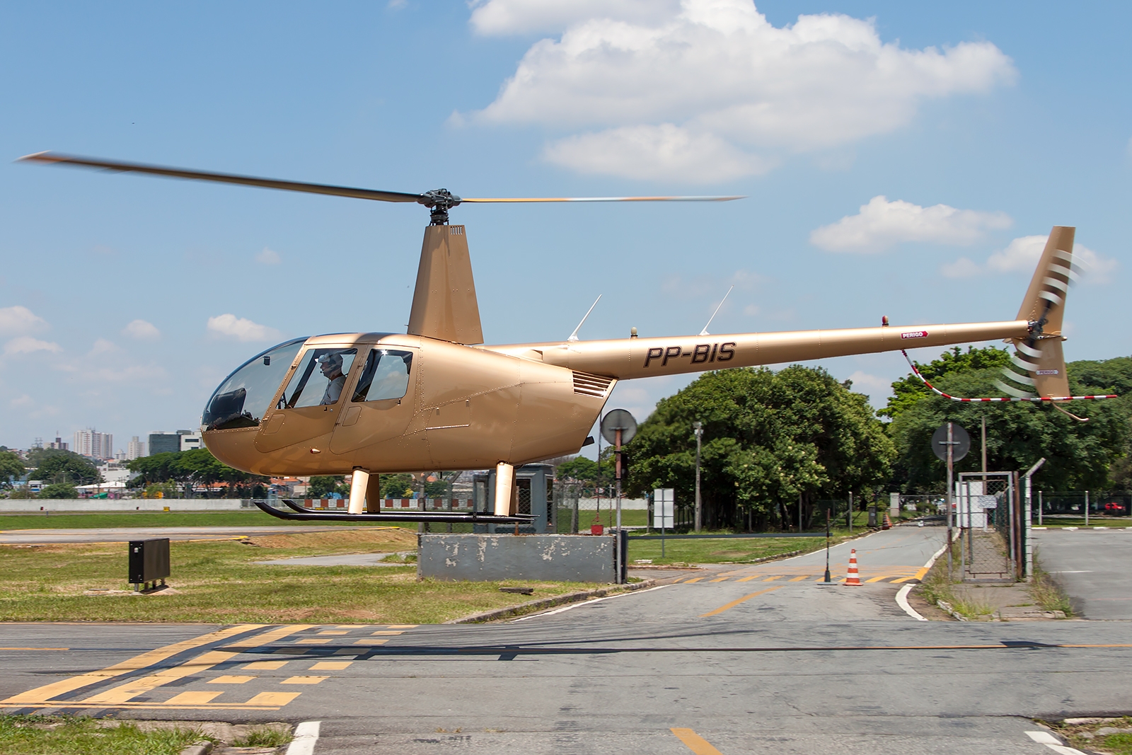 PP-BIS - Robinson R44