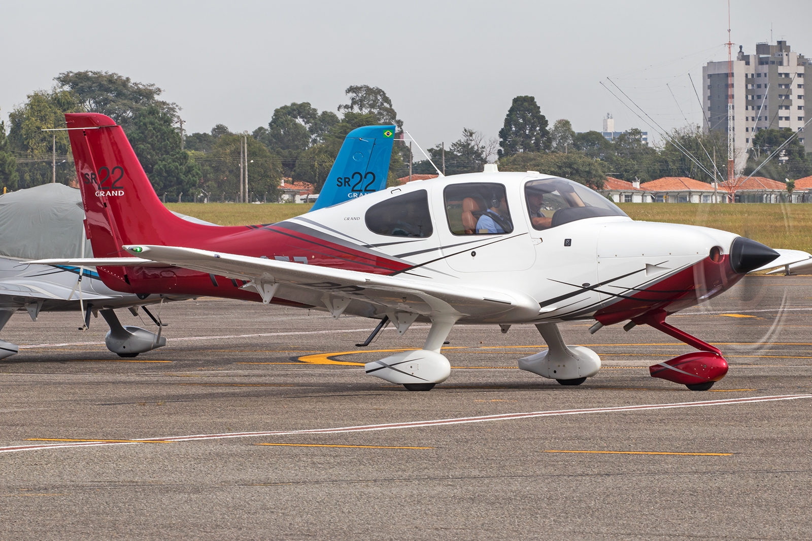 PR-CEZ - Cirrus SR22