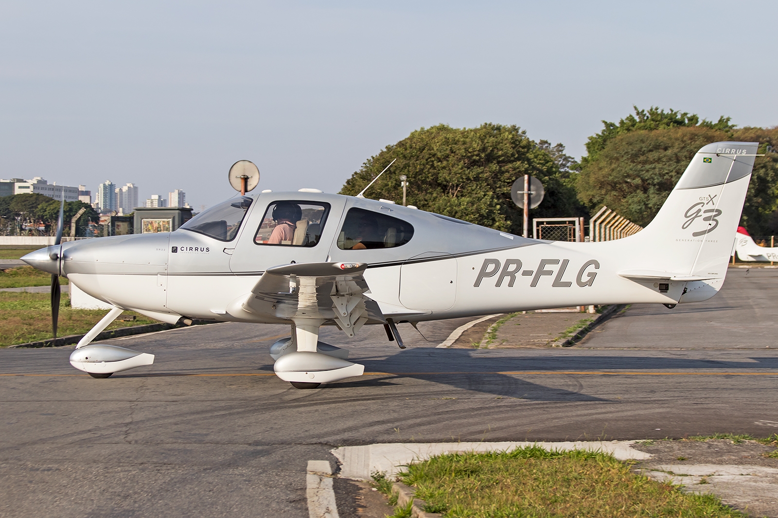 PR-FLG - Cirrus SR22