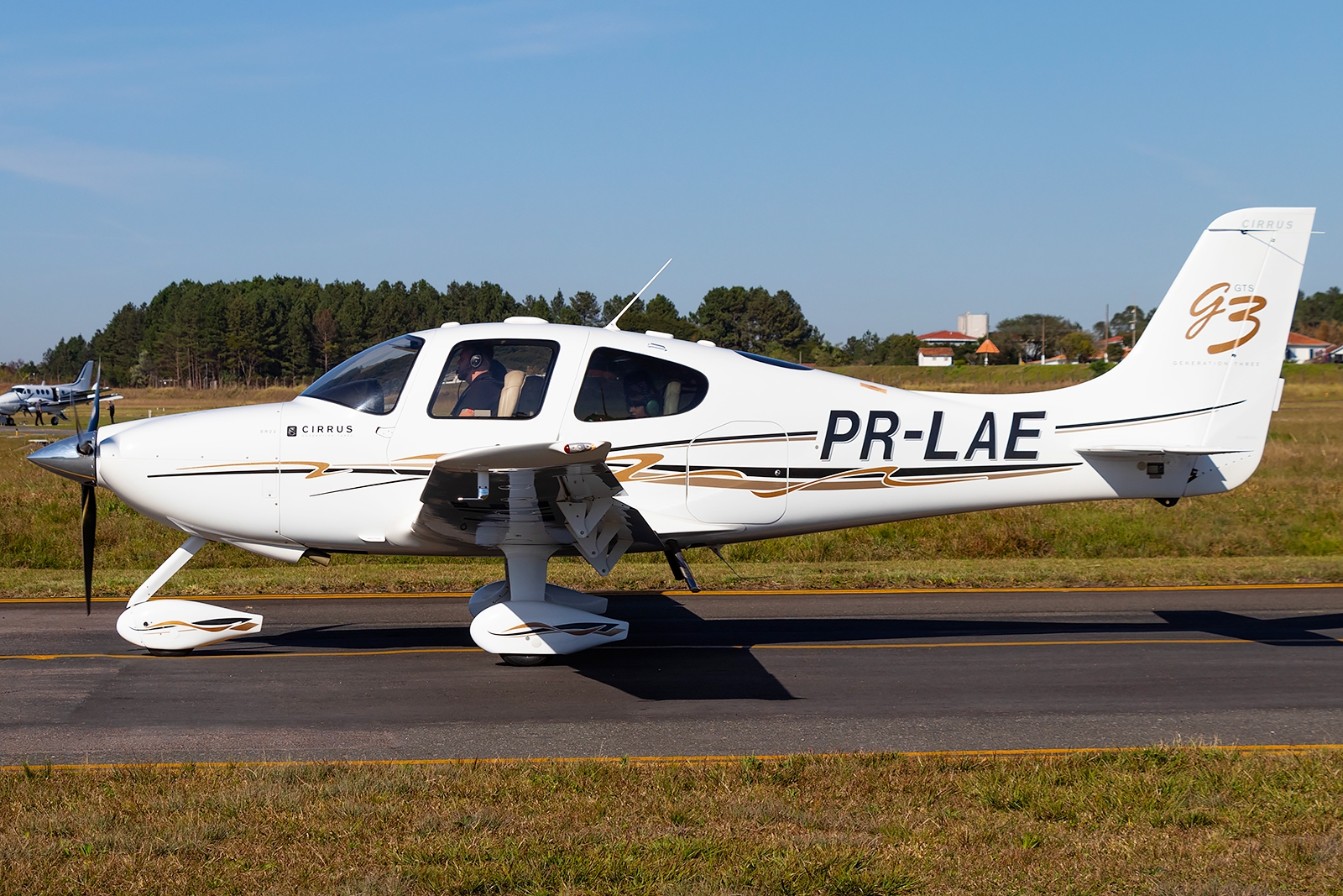 PR-LAE - Cirrus SR22