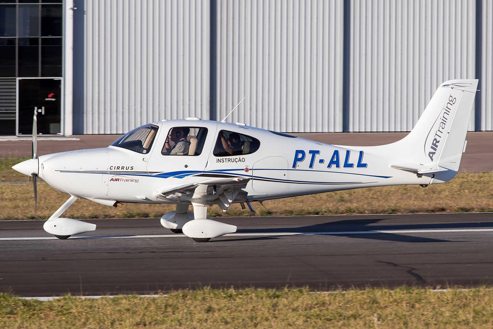 PT-ALL - Cirrus SR22