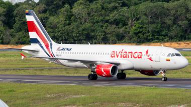 N821AV - Airbus A320-214