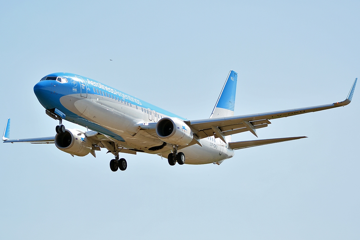 LV-GKU - Boeing 737-800