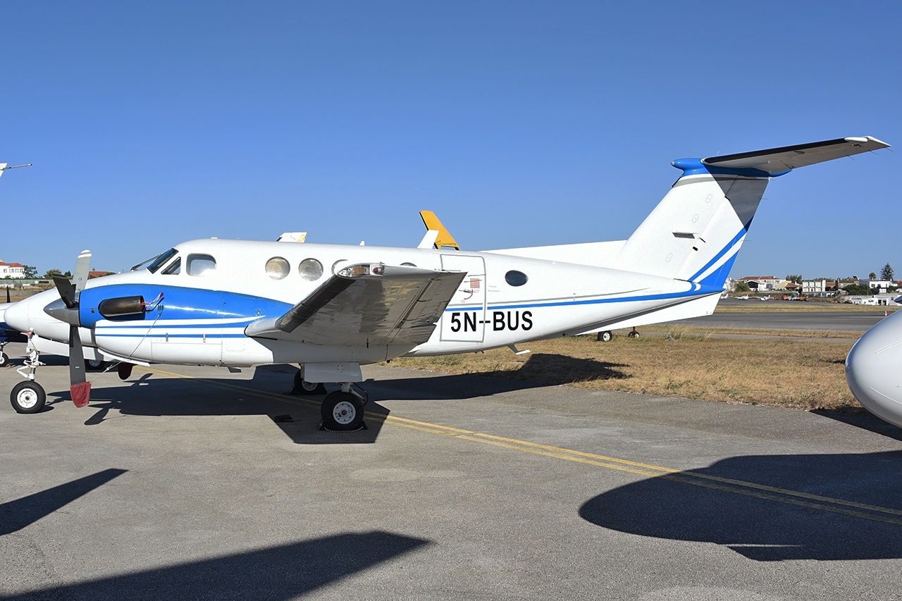 5N-BUS - Beechcraft 200 Super King Air