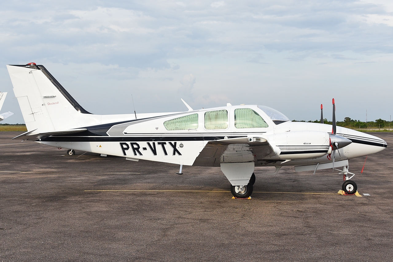 PR-VTX - Beechcraft Baron E55