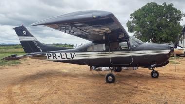 PR-LLV - Cessna 210 Centurion