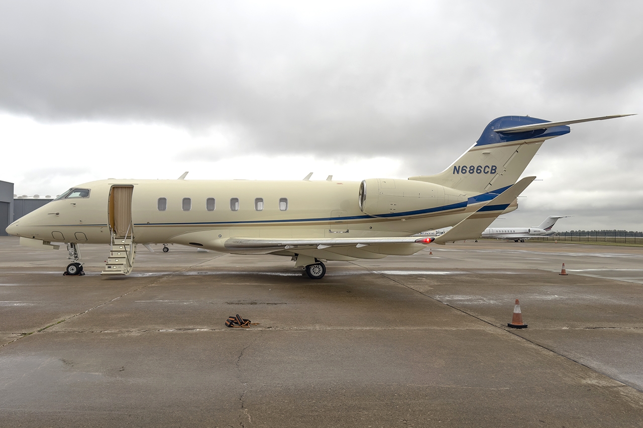 N686CB - Bombardier BD-100-1A10 Challenger 350