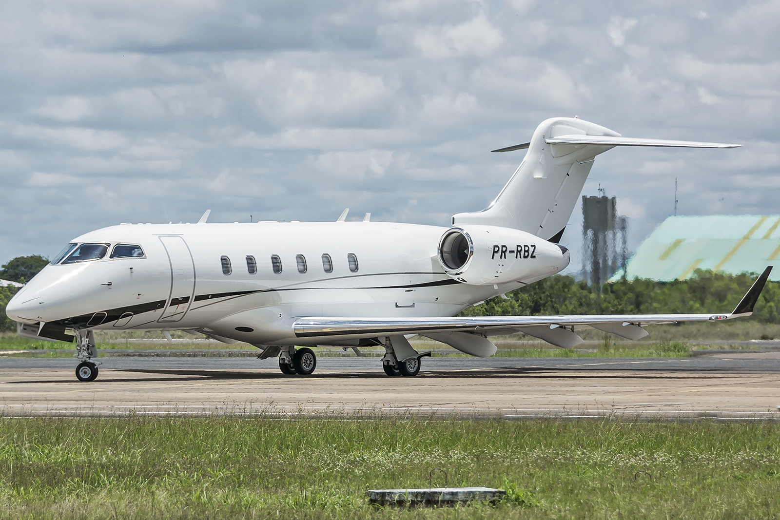 PR-RBZ - Bombardier BD-100-1A10 Challenger 350