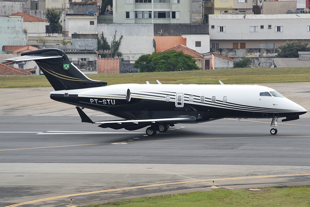 PT-STU - Bombardier BD-100-1A10 Challenger 300