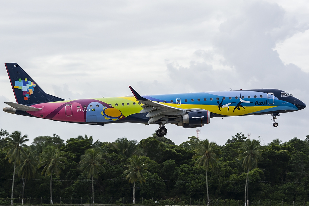PR-AXH - Embraer 190-200