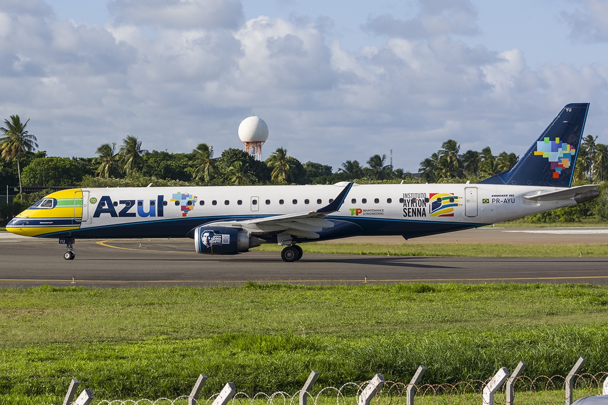 PR-AYU - Embraer 190-200